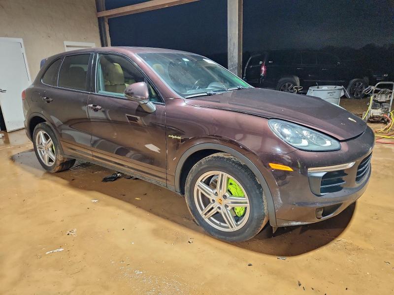 Photo 4 from auction – 2016 PORSCHE CAYENNE SE with VIN WP1AE2A21GLA18192