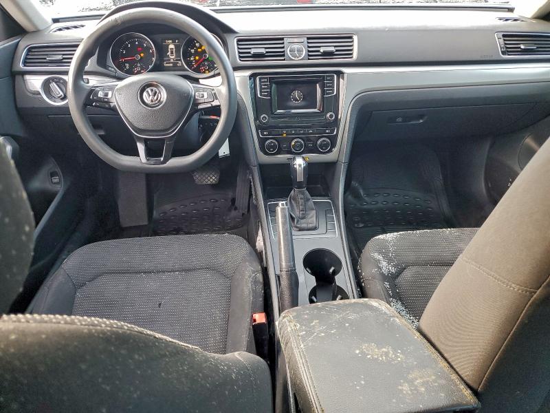 Photo 8 from auction – 2016 VOLKSWAGEN PASSAT S with VIN 1VWAT7A35GC022529