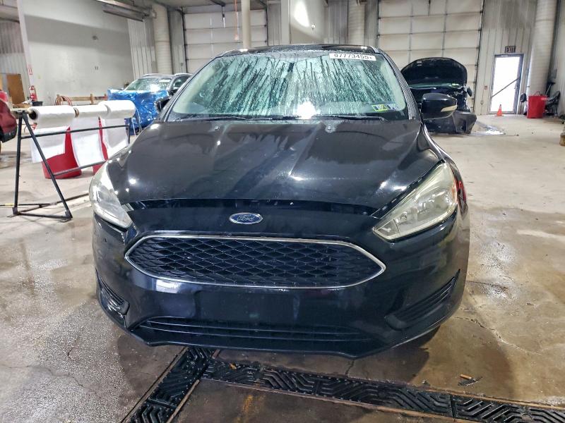 Photo 5 from auction – 2016 FORD FOCUS SE with VIN 1FADP3F29GL364438