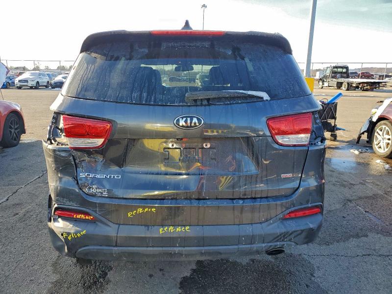 Photo 6 from auction – 2017 KIA SORENTO LX with VIN 5XYPG4A39HG327397