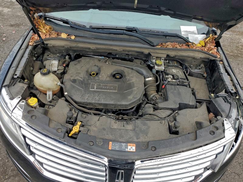 Photo 11 from auction – 2017 LINCOLN MKC PREMIE with VIN 5LMCJ1C9XHUL56124