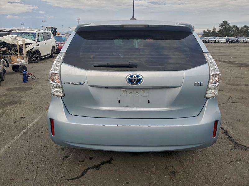 Photo 6 from auction – 2013 TOYOTA PRIUS V with VIN JTDZN3EUXD3267835