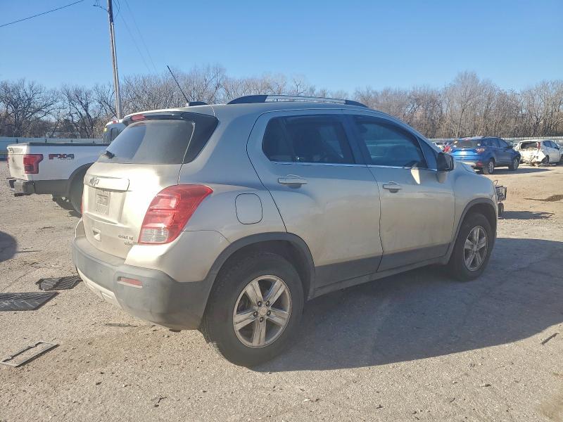 Photo 3 from auction – 2016 CHEVROLET TRAX 1LT with VIN 3GNCJPSB9GL159637