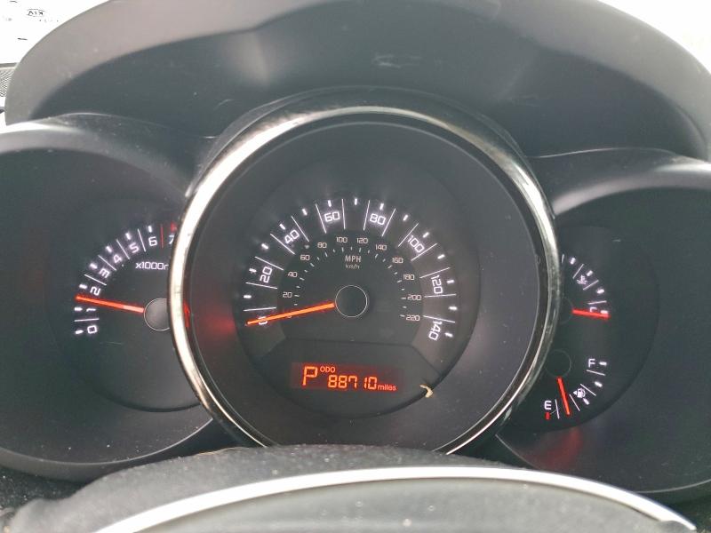 Снимка 9 от търг – 2011 KIA SOUL + с VIN KNDJT2A26B7236461