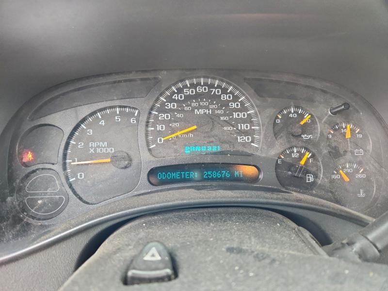 Photo 9 from auction – 2004 CHEVROLET SILVERADO with VIN 2GCEC19V241212023