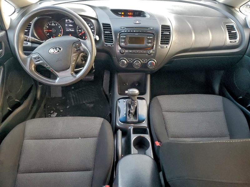 Photo 8 from auction – 2017 KIA FORTE LX with VIN 3KPFK4A70HE096478