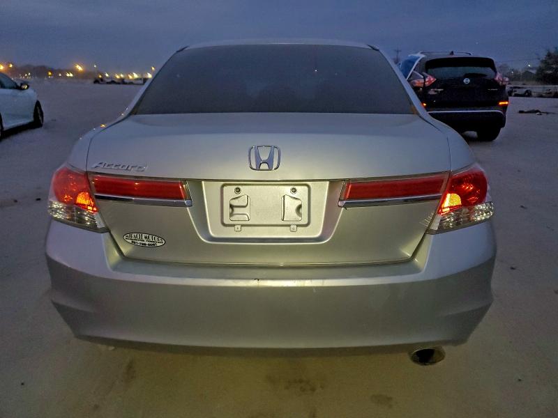 Photo 6 from auction – 2012 HONDA ACCORD LX with VIN 1HGCP2F33CA054348