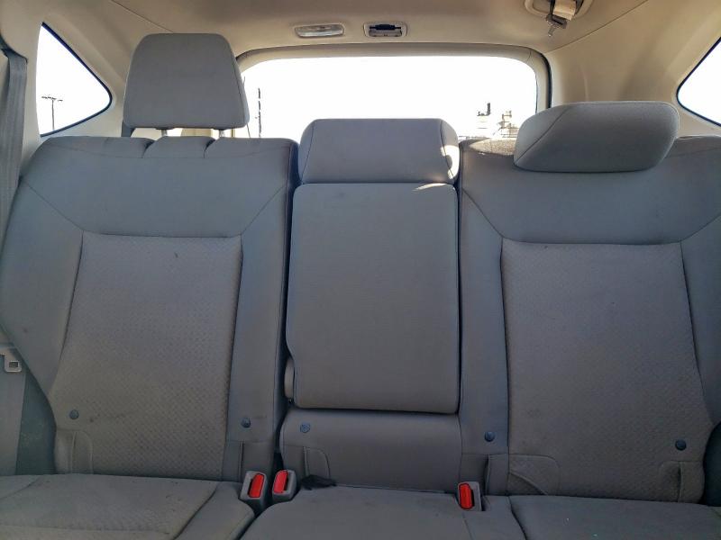 Photo 10 from auction – 2016 HONDA CR-V LX with VIN 2HKRM3H35GH512555