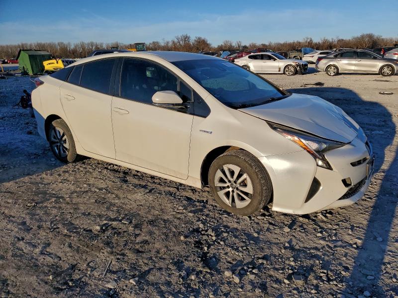 Photo 4 from auction – 2017 TOYOTA PRIUS with VIN JTDKARFU0H3035250
