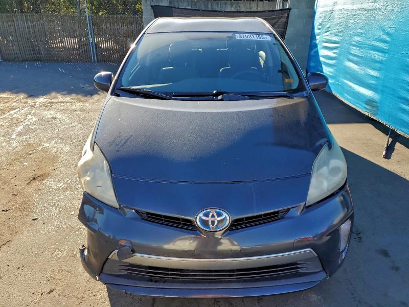 Photo 5 from auction – 2014 TOYOTA PRIUS PLUG with VIN JTDKN3DP6E3053844