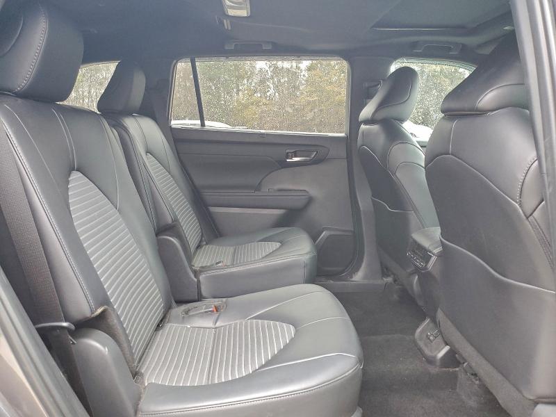 Photo 11 from auction – 2024 TOYOTA HIGHLANDER with VIN 5TDKDRAH0RS531893