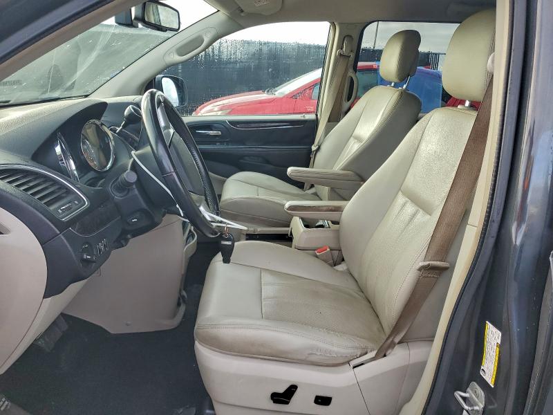 Photo 7 from auction – 2012 CHRYSLER TOWN & COU with VIN 2C4RC1BG1CR200314