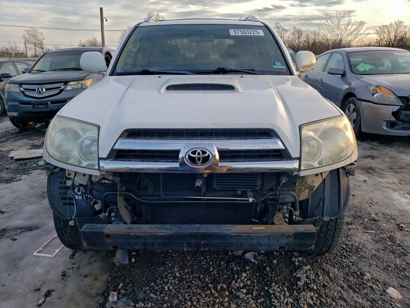 صورة رقم 5 من المزاد - 2004 TOYOTA 4RUNNER SR مع VIN JTEBT14R740033769