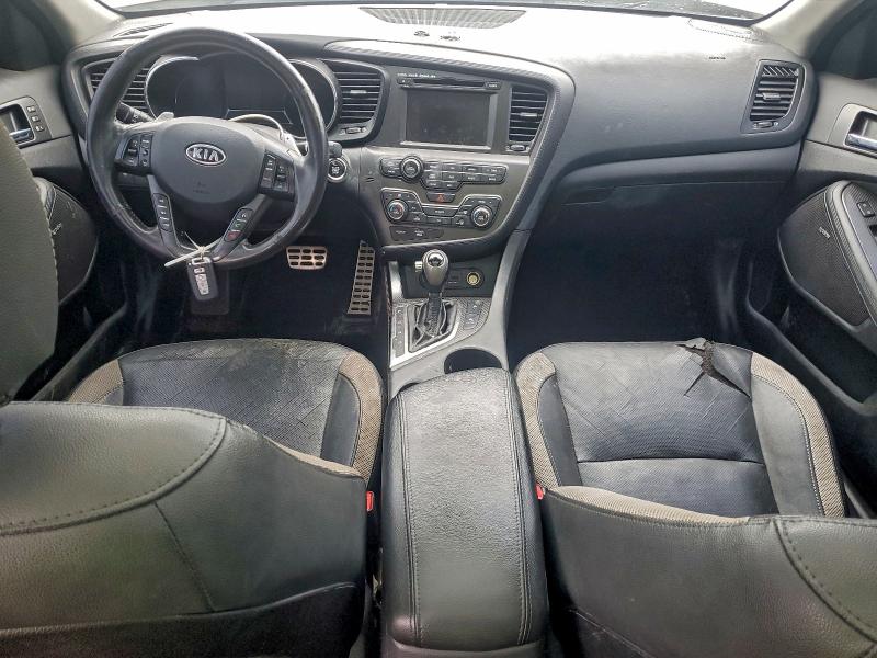 Photo 8 from auction – 2012 KIA OPTIMA SX with VIN 5XXGR4A63CG055995