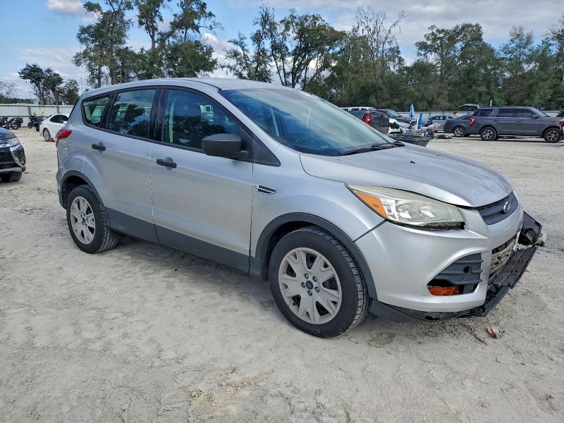 Photo 4 from auction – 2016 FORD ESCAPE S with VIN 1FMCU0F72GUA91633