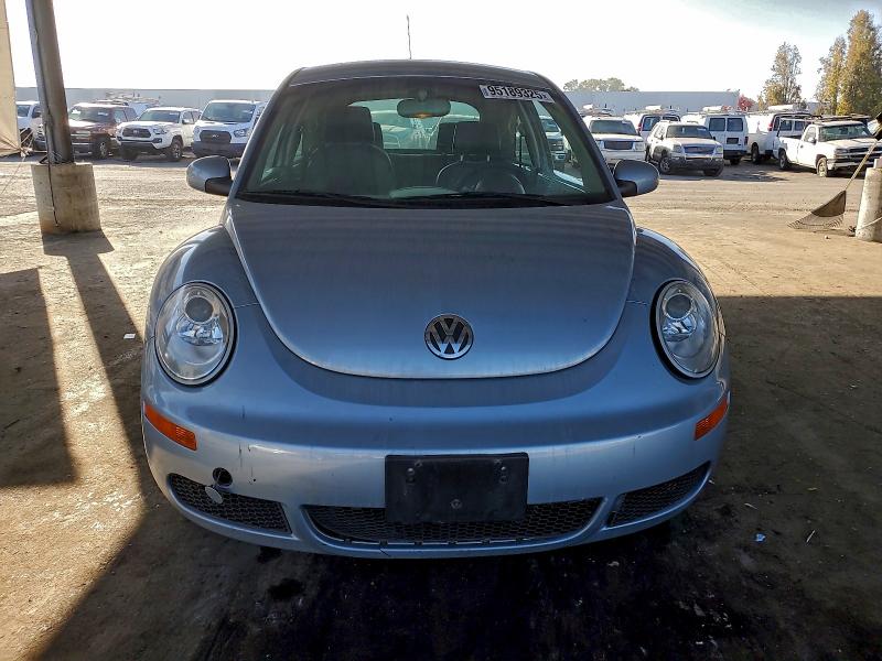 Photo 5 from auction – 2010 VOLKSWAGEN NEW BEETLE with VIN 3VWPG3AG8AM015476