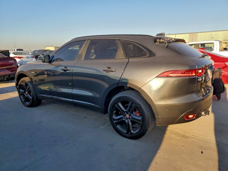 Photo 2 from auction – 2017 JAGUAR F-PACE R - with VIN SADCL2BV5HA046989