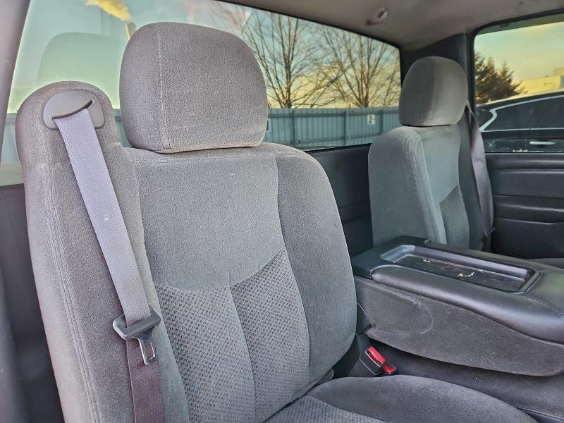 Photo 10 from auction – 2003 CHEVROLET SILVERADO with VIN 1GCEK14V33Z293341