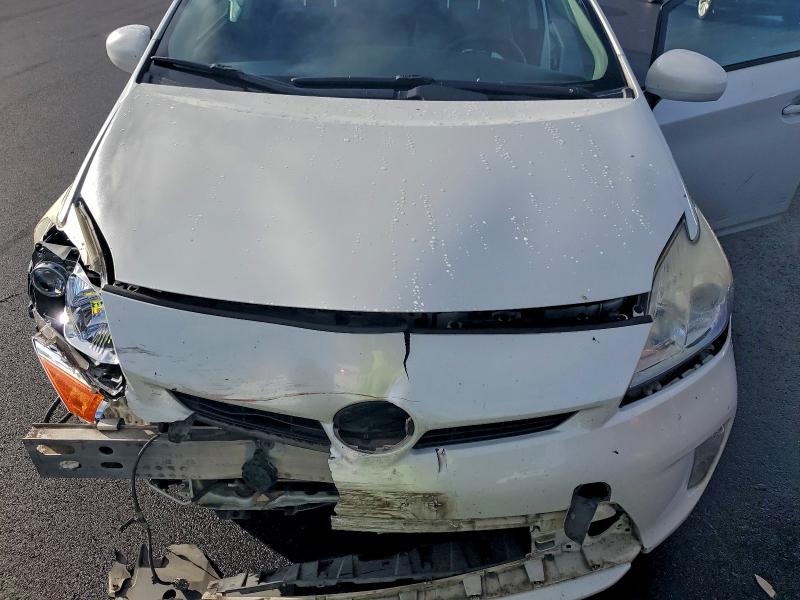 Photo 11 from auction – 2014 TOYOTA PRIUS with VIN JTDKN3DU8E1774605