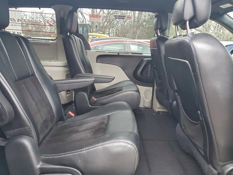 Photo 11 from auction – 2016 DODGE GRAND CARA with VIN 2C4RDGCG5GR350947