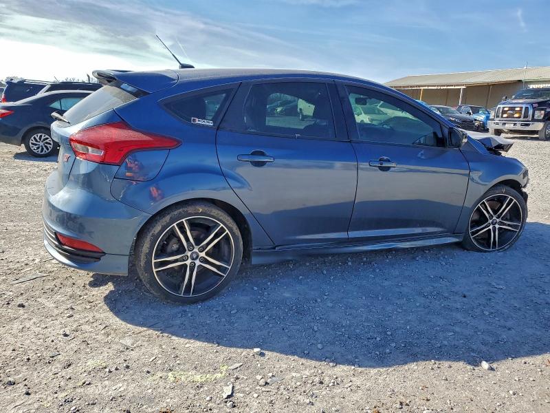Photo 3 from auction – 2018 FORD FOCUS with VIN 1FADP3L95JL330781