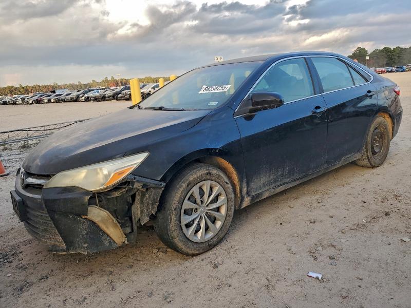 TOYOTA CAMRY LE 2015 with VIN 4T4BF1FKXFR471694 - Photo from auction