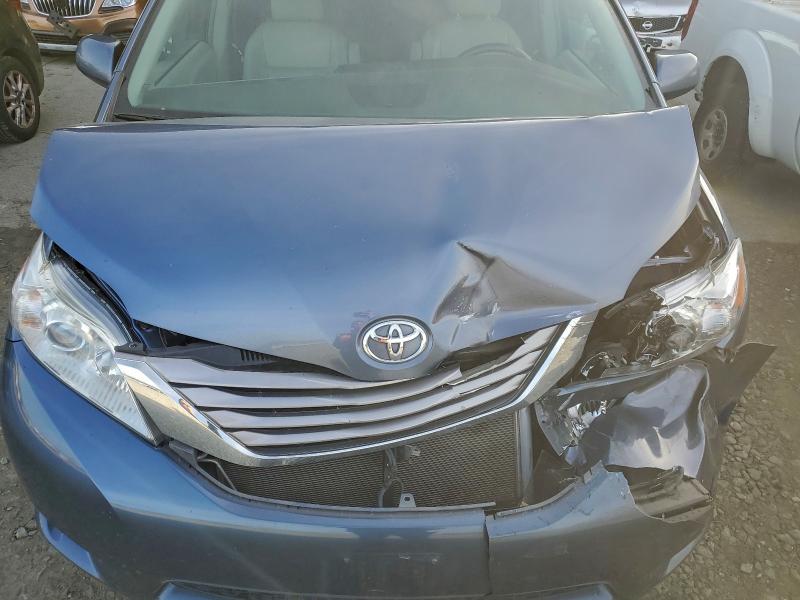 Photo 12 from auction – 2016 TOYOTA SIENNA XLE with VIN 5TDYK3DC2GS712696