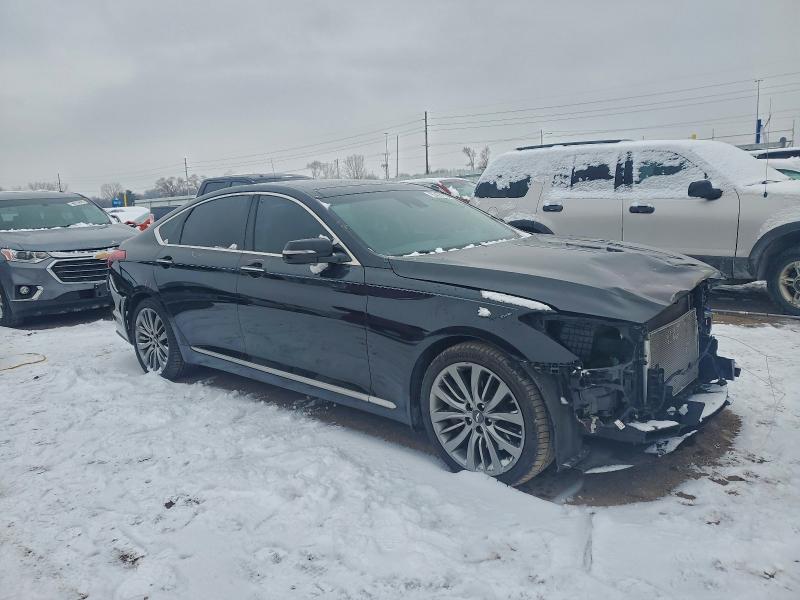 Photo 4 from auction – 2015 HYUNDAI GENESIS 5. with VIN KMHGN4JF3FU039043