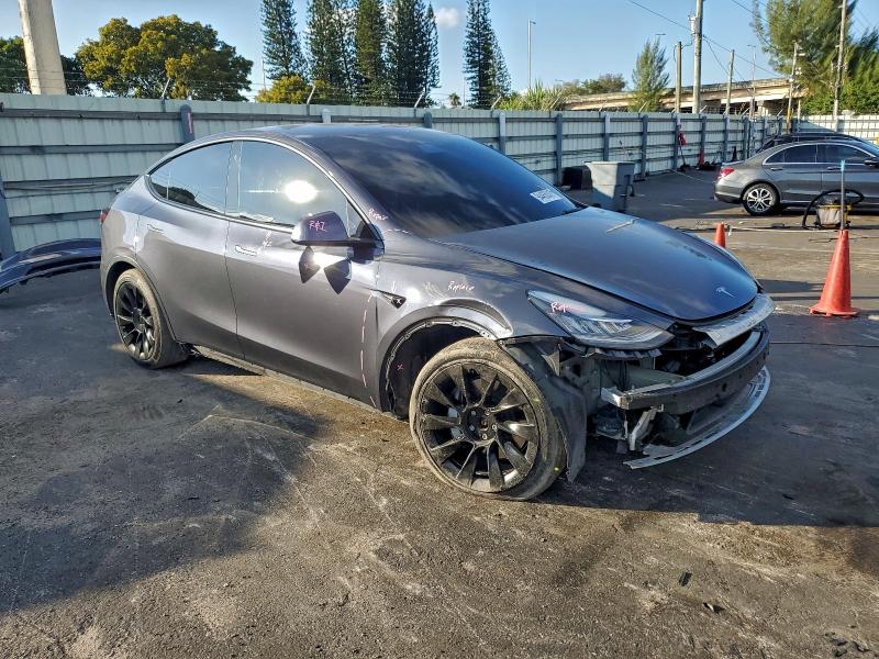 Photo 4 from auction – 2021 TESLA MODEL Y with VIN 5YJYGDEE8MF230726
