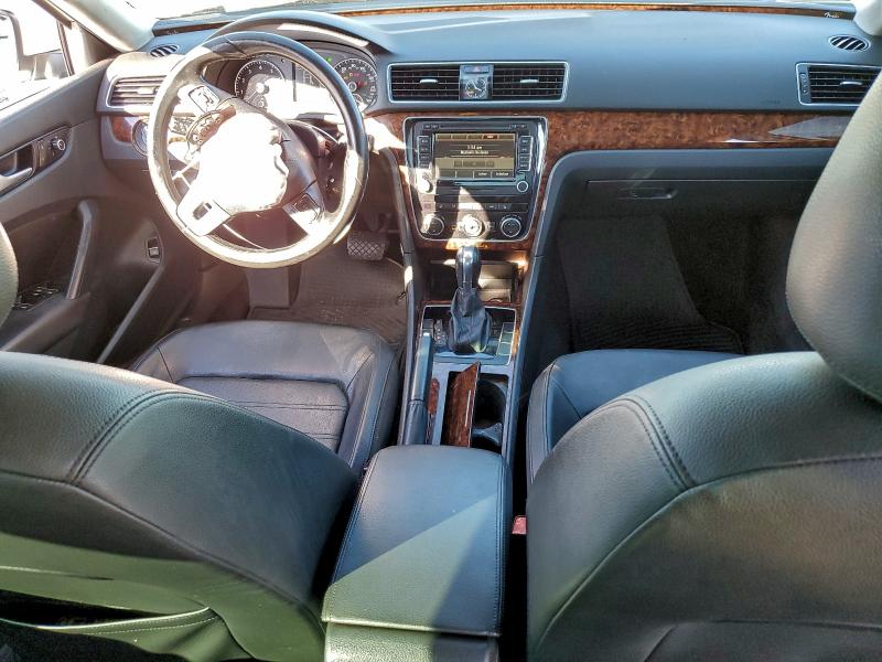 Photo 8 from auction – 2012 VOLKSWAGEN PASSAT SEL with VIN 1VWCP7A34CC064195
