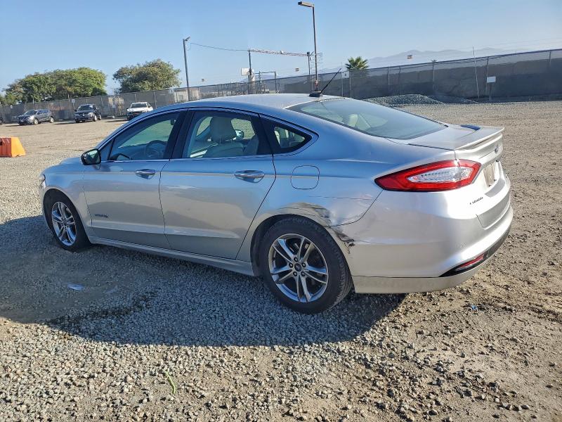 Photo 2 from auction – 2016 FORD FUSION TIT with VIN 3FA6P0RU0GR127178