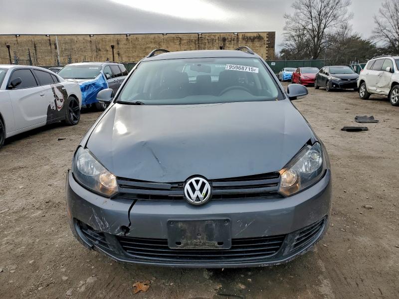 Photo 5 from auction – 2011 VOLKSWAGEN JETTA S with VIN 3VWPZ7AJ1BM666575