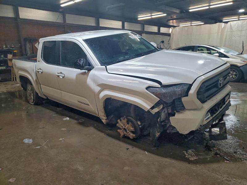 Photo 4 from auction – 2025 TOYOTA TACOMA DOU with VIN 3TMLB5JN9SM149991