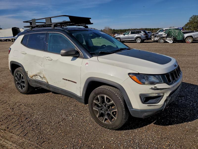 Photo 4 from auction – 2020 JEEP COMPASS TR with VIN 3C4NJDDB3LT171628