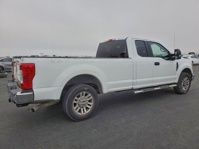 Photo 3 from auction – 2017 FORD F250 SUPER with VIN 1FT7X2A67HEB22720