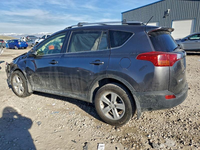 Photo 2 from auction – 2013 TOYOTA RAV4 XLE with VIN JTMRFREV1D5011161