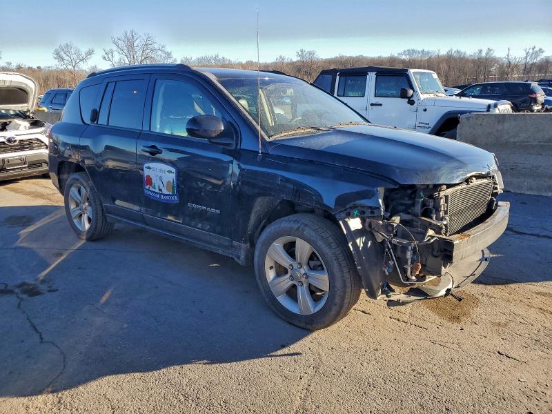Photo 4 from auction – 2016 JEEP COMPASS LA with VIN 1C4NJDEB5GD542086