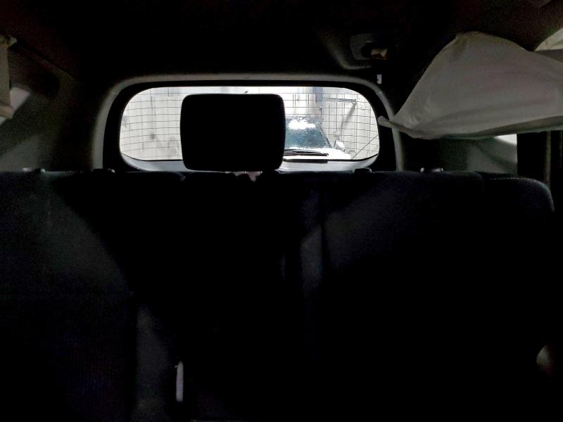 Photo 10 from auction – 2015 TOYOTA RAV4 XLE with VIN 2T3RFREVXFW247058
