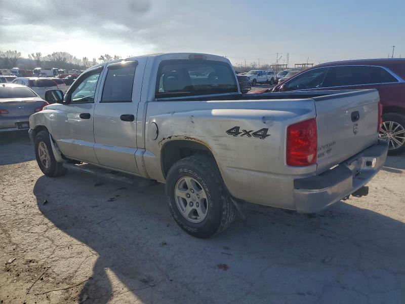 Photo 2 from auction – 2005 DODGE DAKOTA QUA with VIN 1D7HW28K65S316491