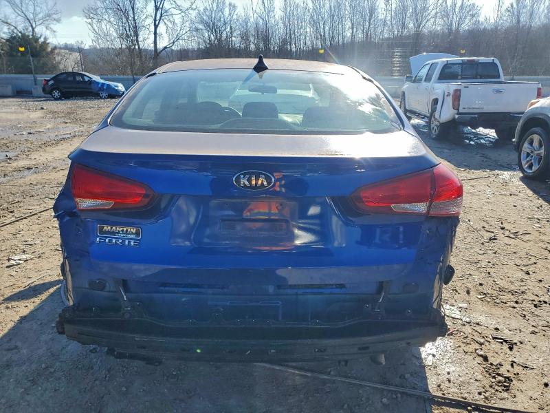 Photo 6 from auction – 2018 KIA FORTE LX with VIN 3KPFK4A77JE176558