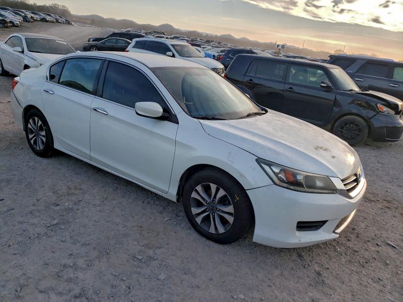 Photo 4 from auction – 2015 HONDA ACCORD LX with VIN 1HGCR2F30FA210747