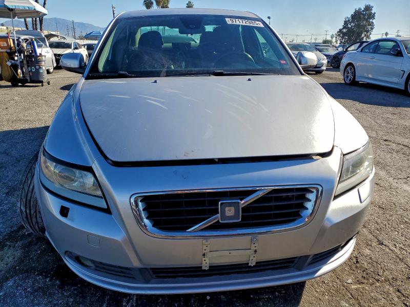Photo 5 from auction – 2010 VOLVO S40 with VIN YV1382MS4A2495381
