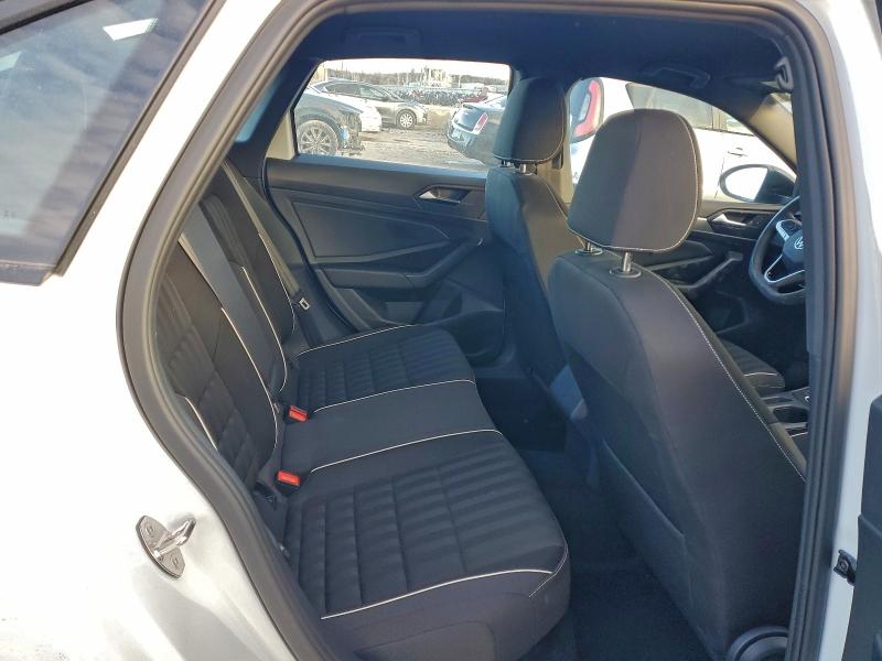 Photo 10 from auction – 2024 VOLKSWAGEN JETTA SPOR with VIN 3VWBM7BU0RM045811