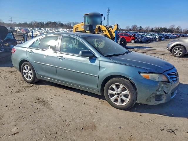 Photo 4 from auction – 2011 TOYOTA CAMRY BASE with VIN 4T1BF3EK2BU587926