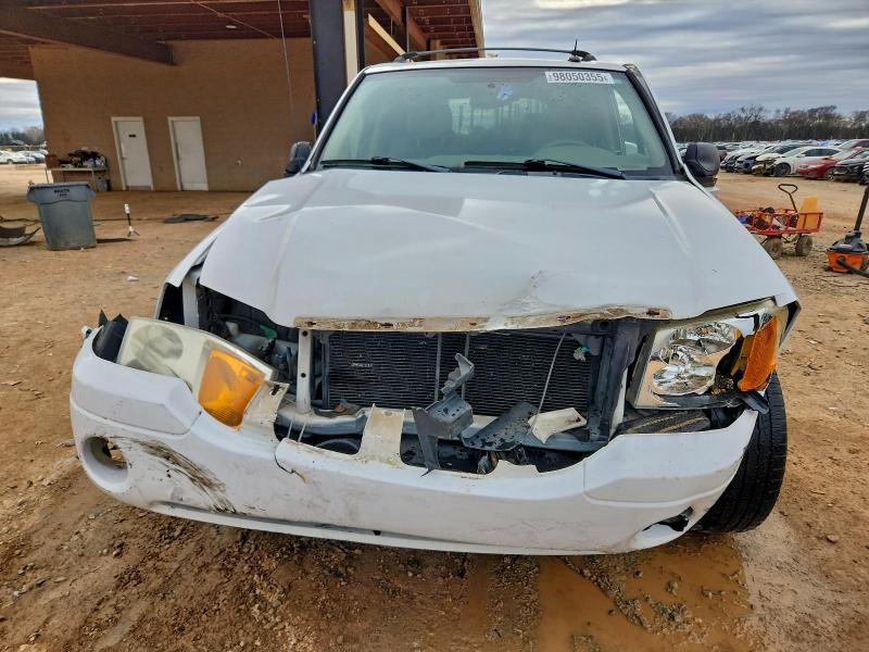 Photo 5 from auction – 2004 GMC ENVOY with VIN 1GKDS13S642416003