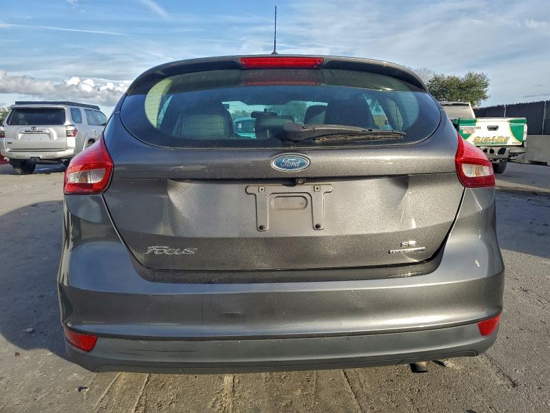 Photo 6 from auction – 2015 FORD FOCUS SE with VIN 1FADP3K21FL264127