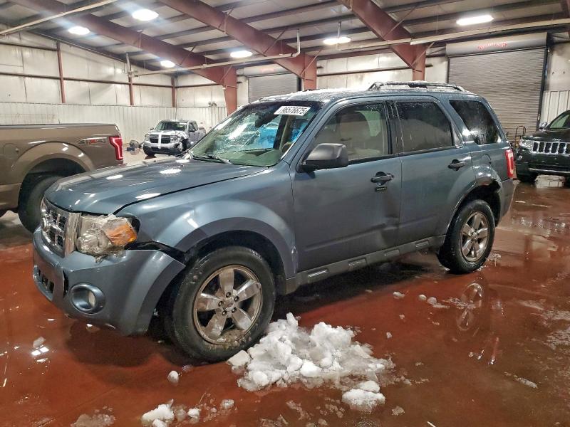 FORD ESCAPE 2010 مع رقم تعريف المركبة 1FMCU9DG9AKC31283 - صورة من المزاد