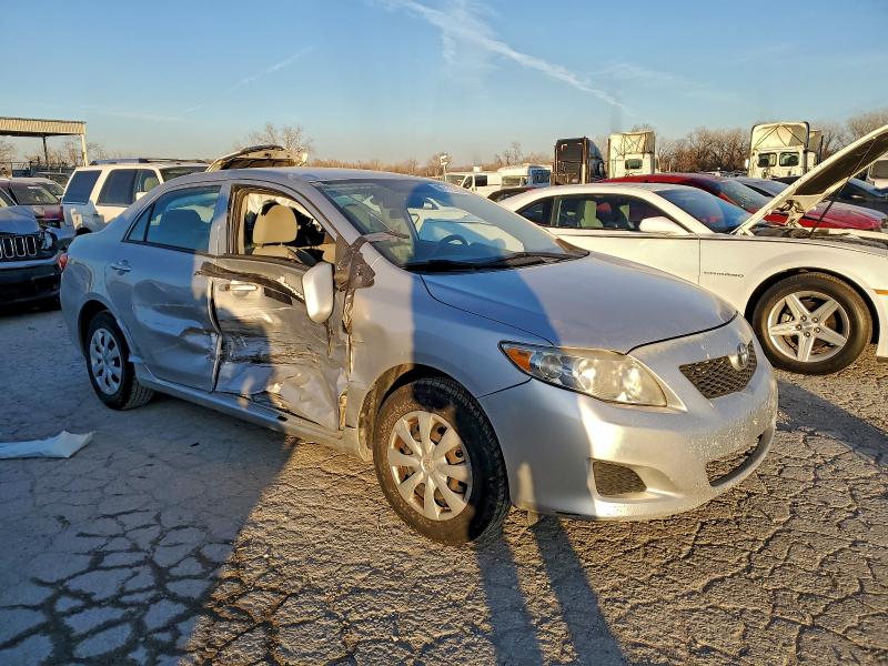 Zdjęcie 4 z aukcji – 2010 TOYOTA COROLLA BA z VIN 1NXBU4EEXAZ260517