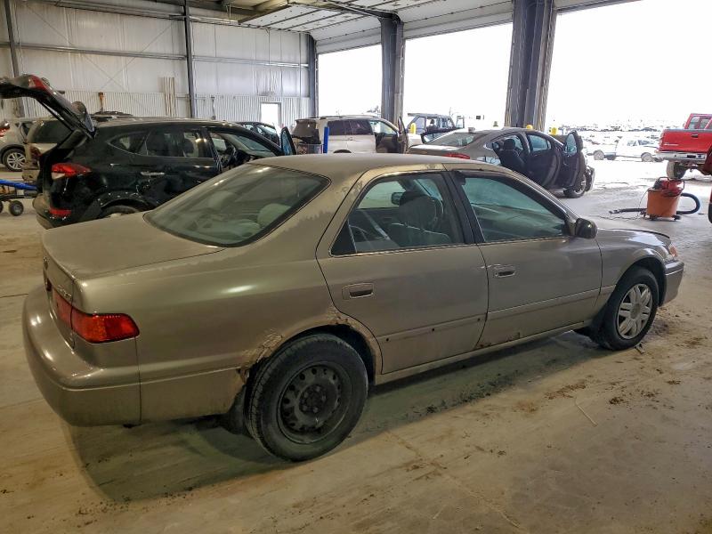Photo 3 from auction – 2001 TOYOTA CAMRY CE with VIN JT2BG22K010547102