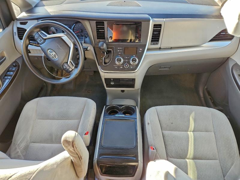 Photo 8 from auction – 2015 TOYOTA SIENNA LE with VIN 5TDJK3DC4FS112942
